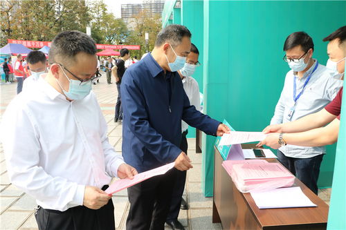 共促消費(fèi)公平，廣安市舉辦“3·15”現(xiàn)場宣傳咨詢服務(wù)活動(dòng)，打造放心消費(fèi)環(huán)境